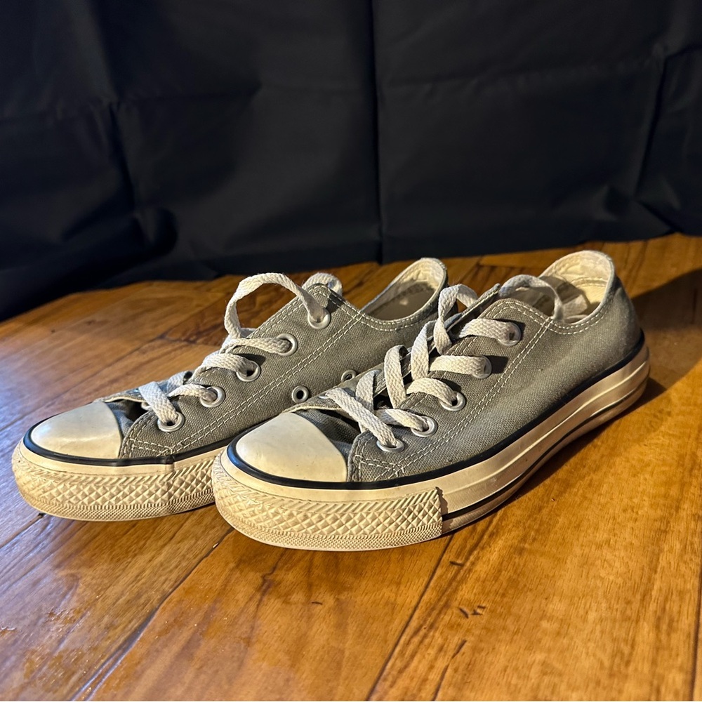 Converse grey size 5